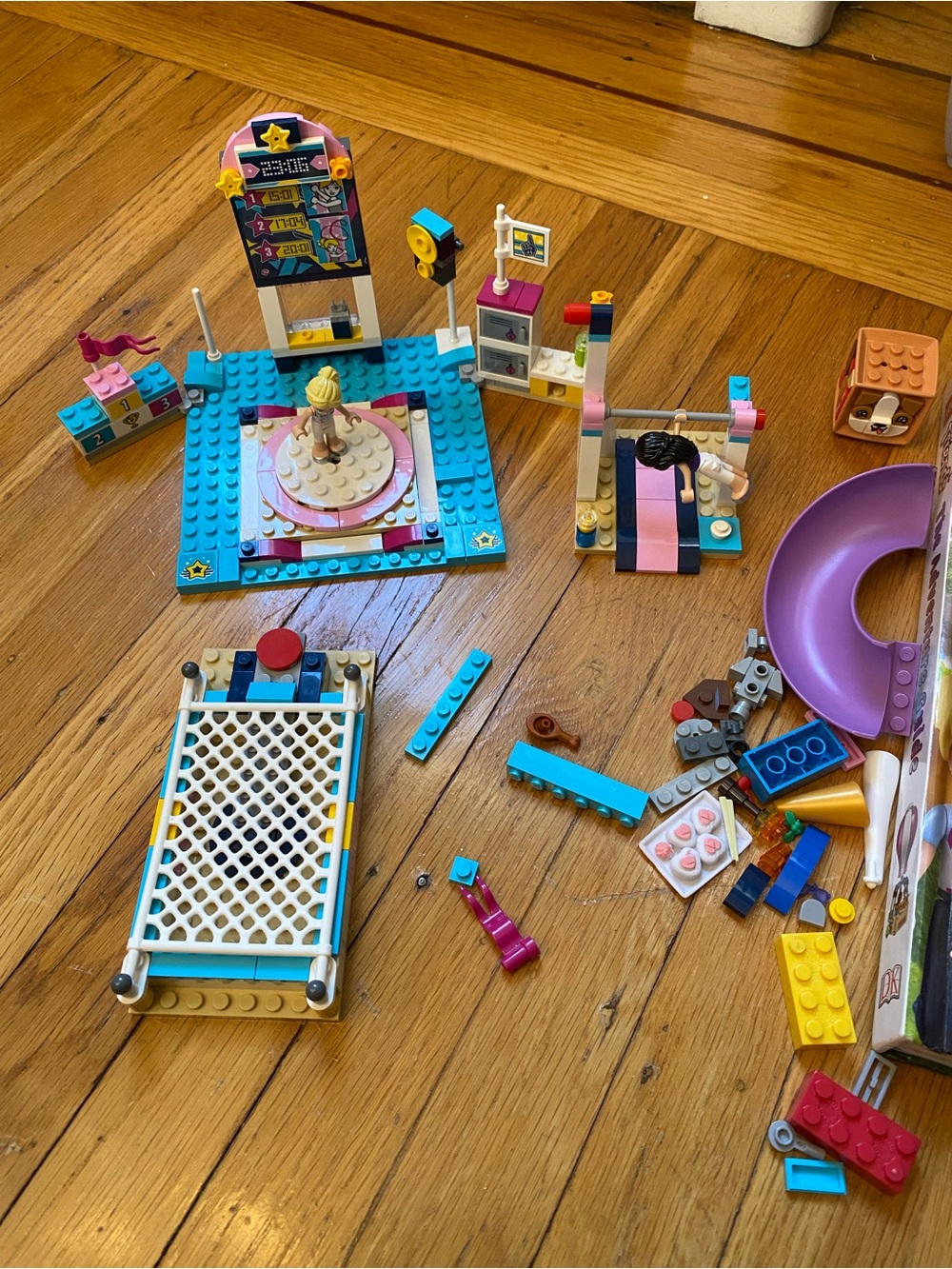 Lego Friends 41372 Playset with Lego book